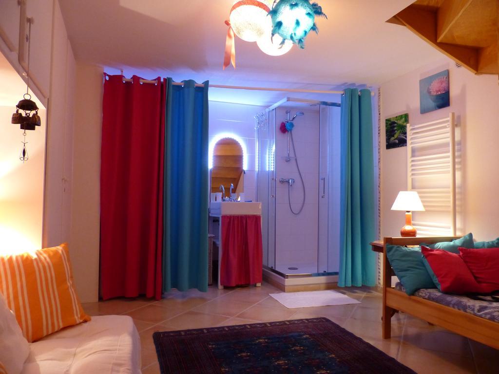 La Flore De Lys, Cottage Ideal Pour 2 Adultes Et 2 Enfants Saint-Jouin-Bruneval Pokój zdjęcie