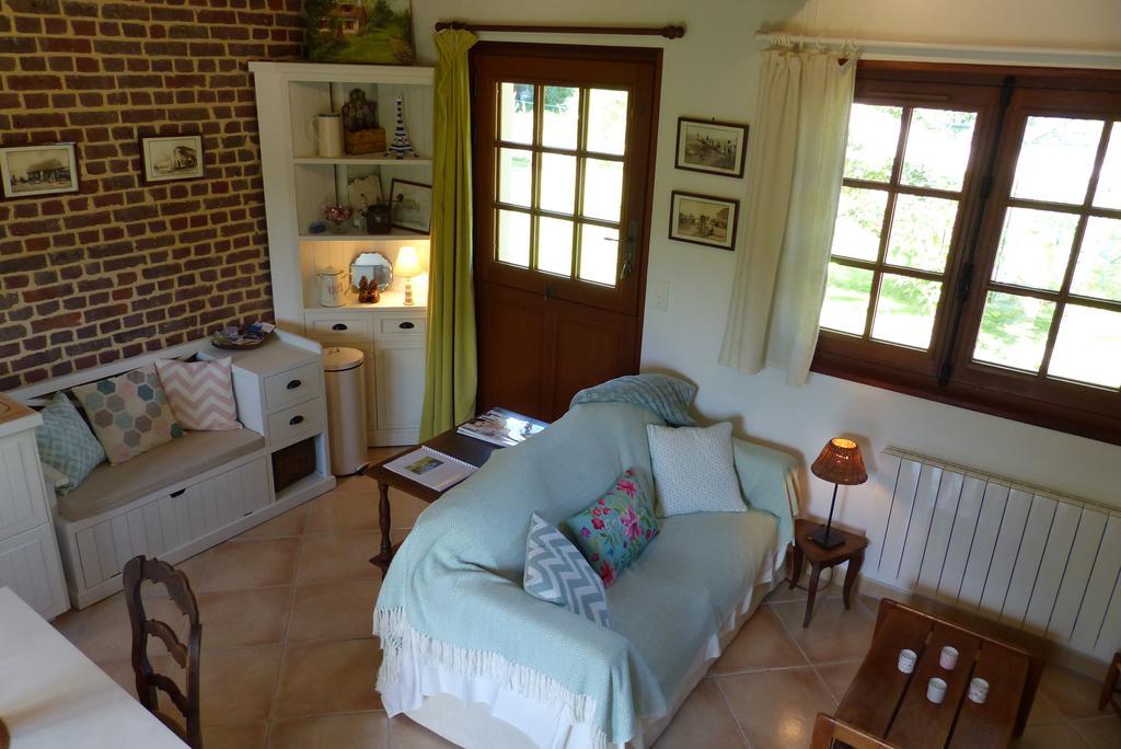 La Flore De Lys, Cottage Ideal Pour 2 Adultes Et 2 Enfants Saint-Jouin-Bruneval Zewnętrze zdjęcie