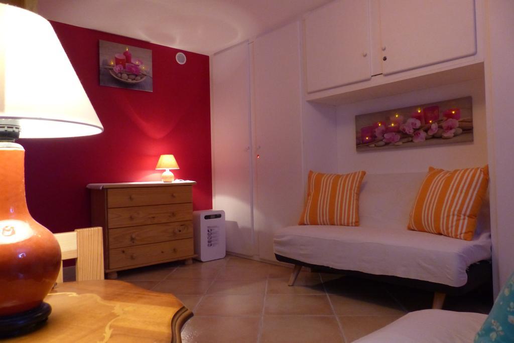 La Flore De Lys, Cottage Ideal Pour 2 Adultes Et 2 Enfants Saint-Jouin-Bruneval Zewnętrze zdjęcie